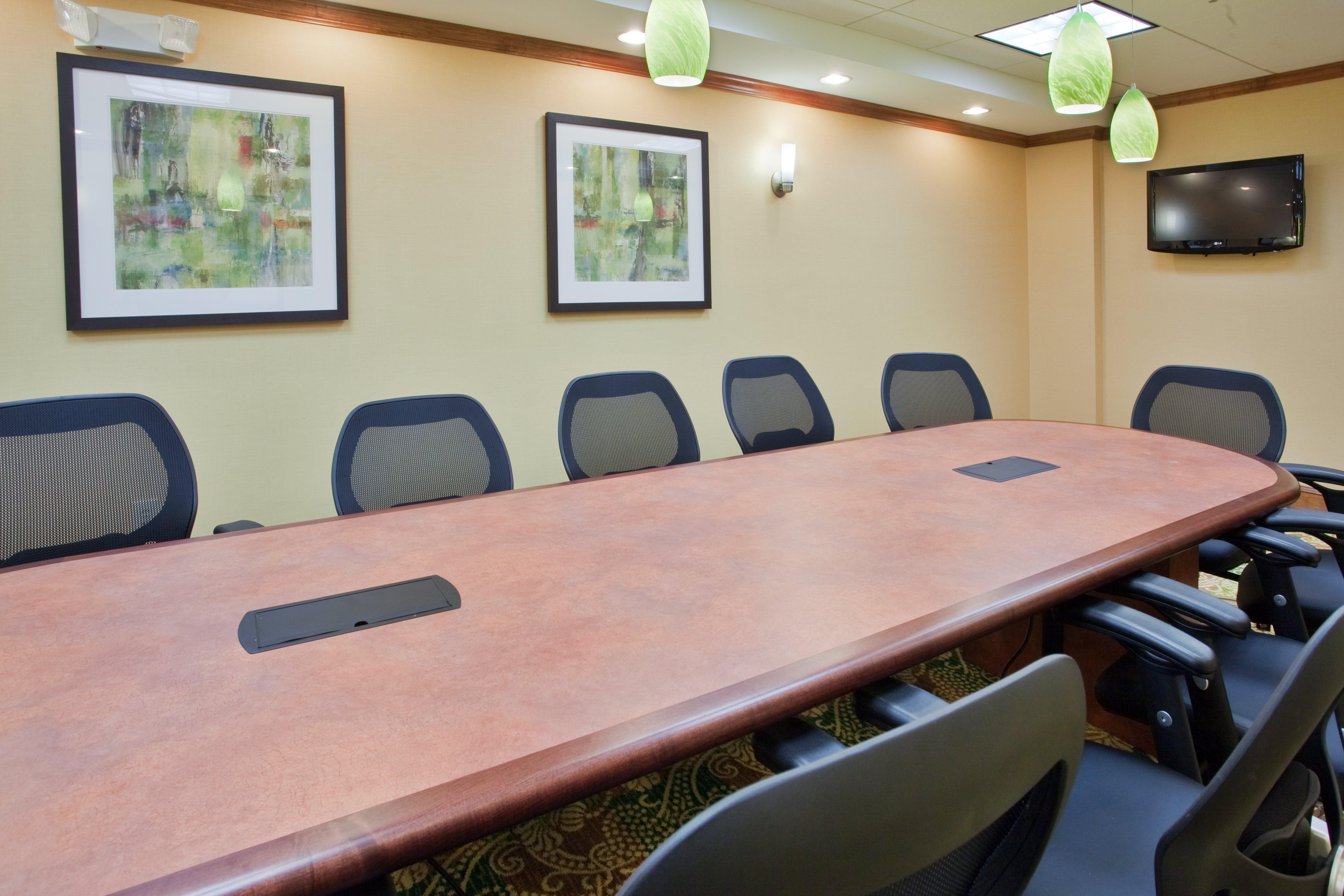 Holiday Inn Express Hotel & Suites Fredericksburg By Ihg Eksteriør billede