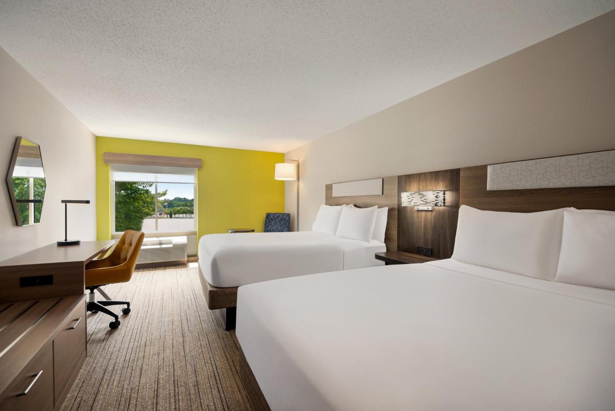 Holiday Inn Express Hotel & Suites Fredericksburg By Ihg Eksteriør billede