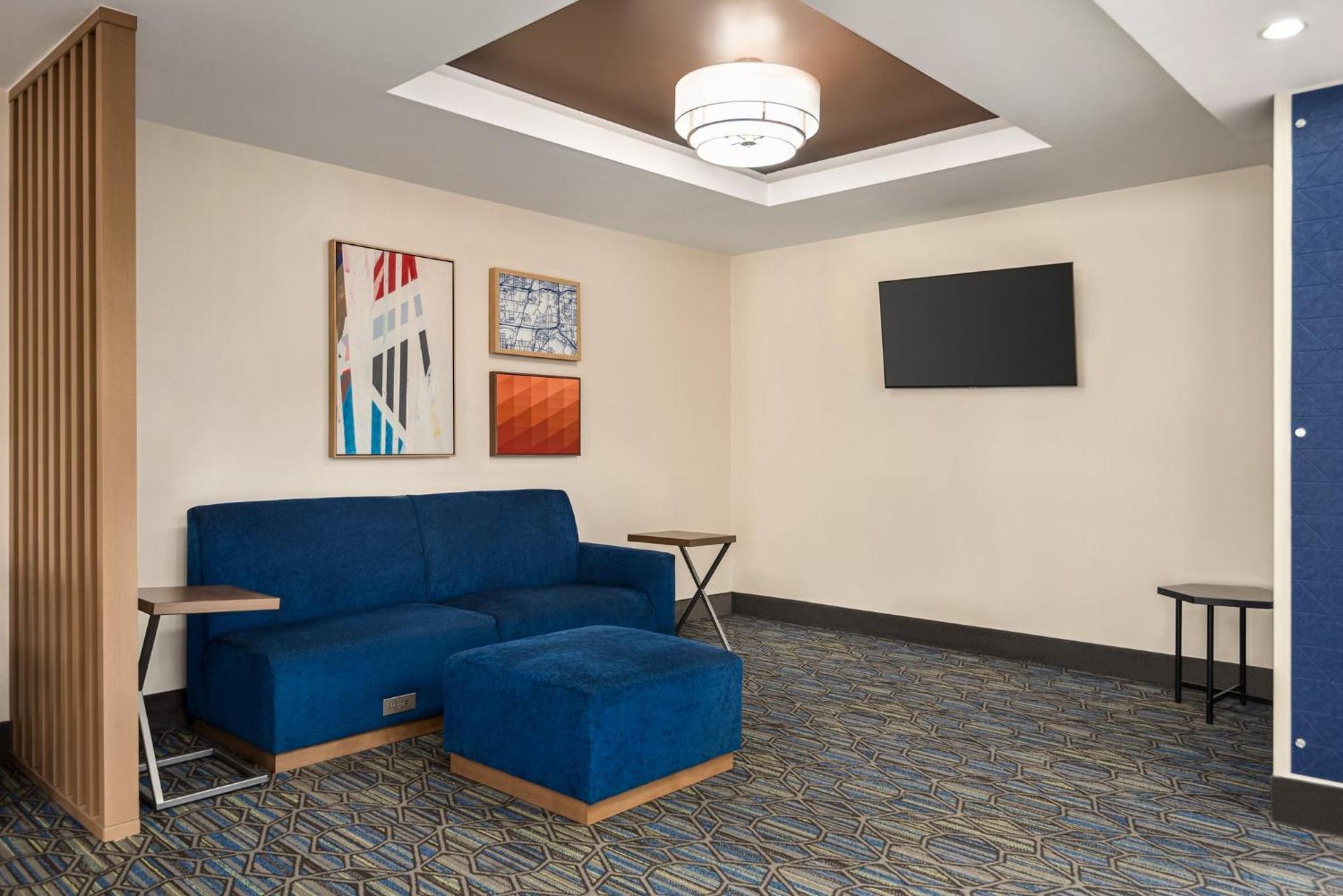Holiday Inn Express Hotel & Suites Fredericksburg By Ihg Eksteriør billede