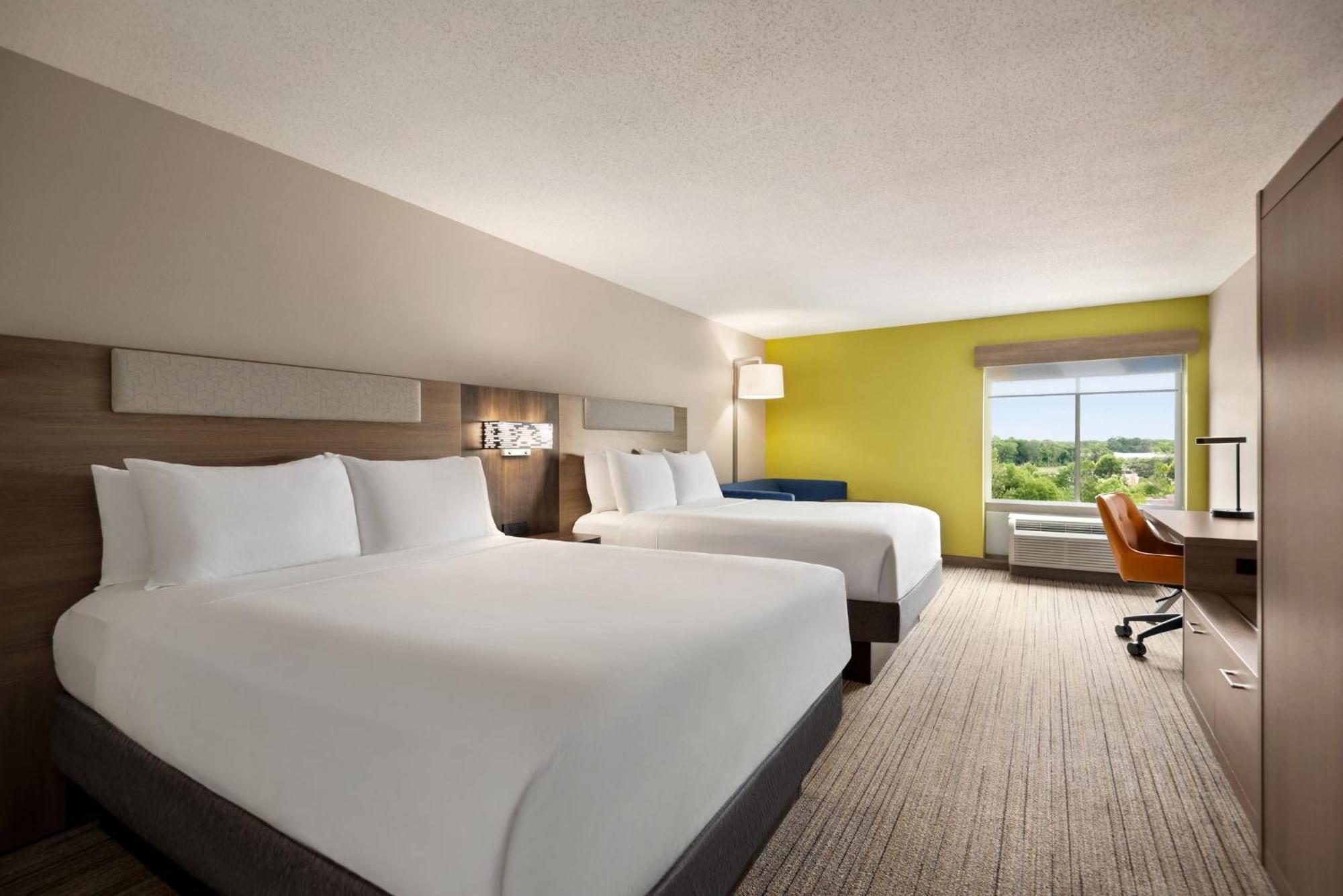Holiday Inn Express Hotel & Suites Fredericksburg By Ihg Eksteriør billede
